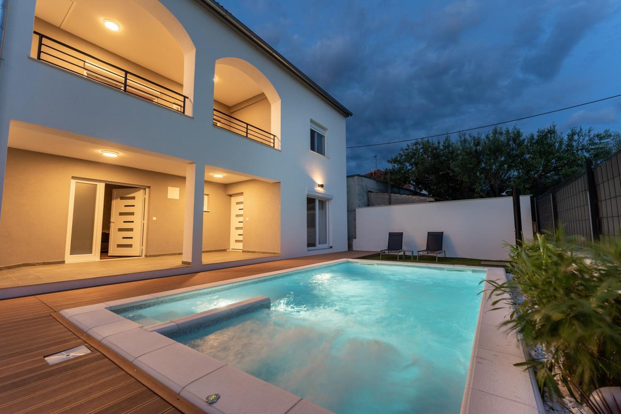 Bernie Apartments With A Pool Zara Esterno foto