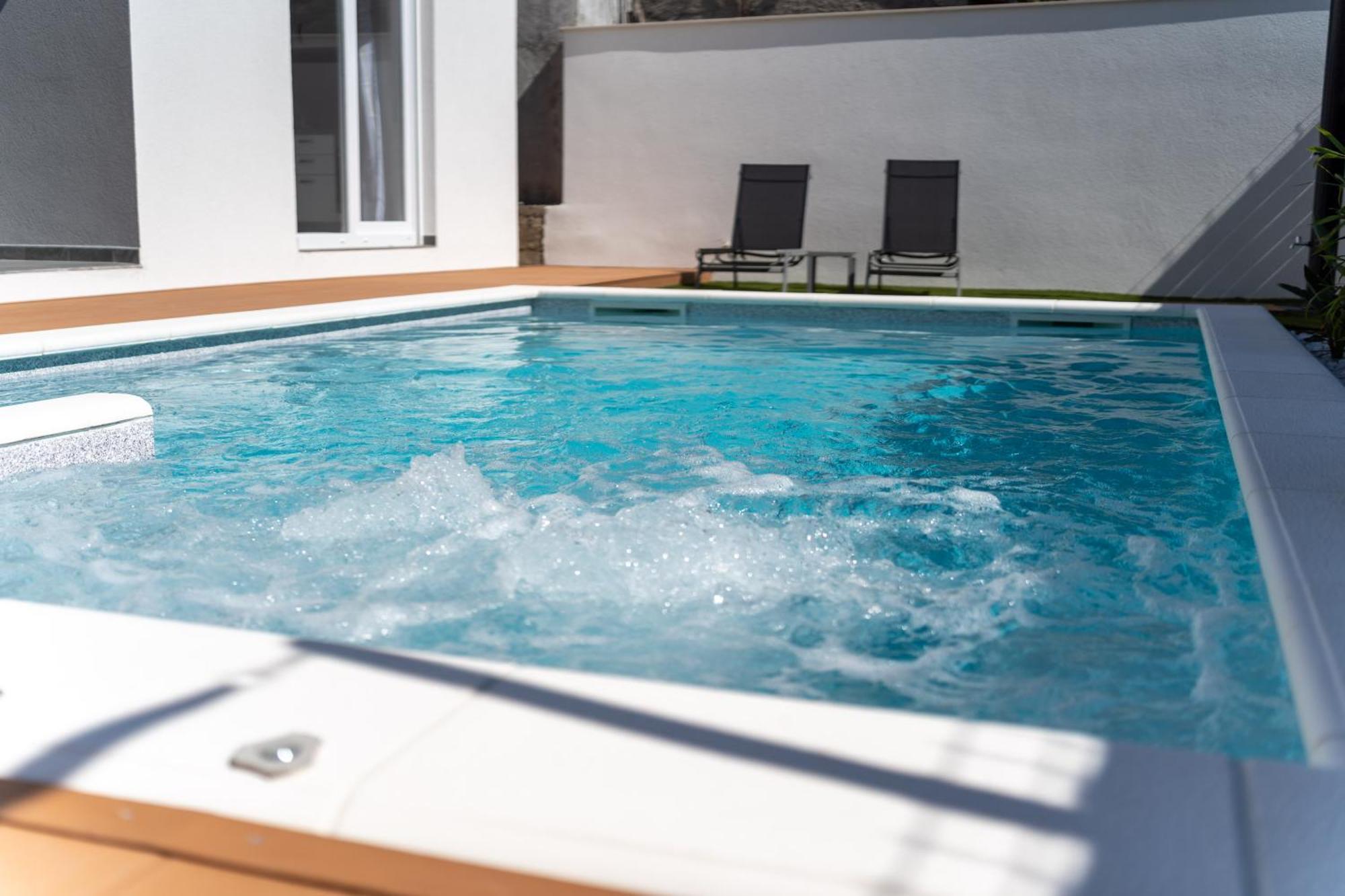 Bernie Apartments With A Pool Zara Esterno foto